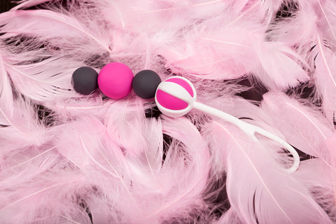 Geisha Balls Magnetic Set of 4 Sizes 15g to 27g KEGEL TOYS