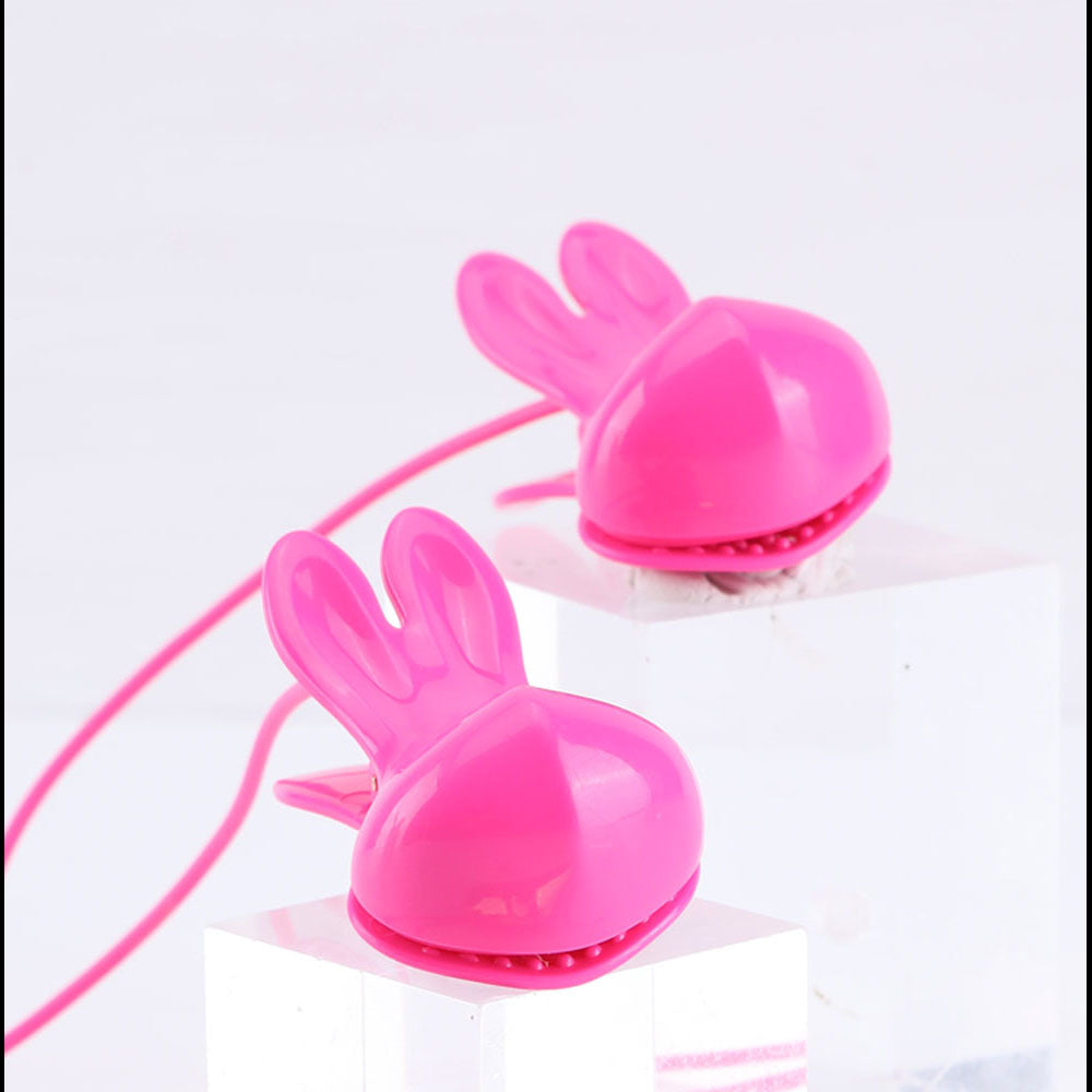 Maia Molli – USB Rechargeable 3-Speed 7-Function Vibrating Nipple Clamps and Necklace > Sex Toys > Nipple Clamps