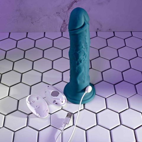 Evolved TSUNAMI Large Realistic Vibrator 24.4 cm DONGS Vibrating