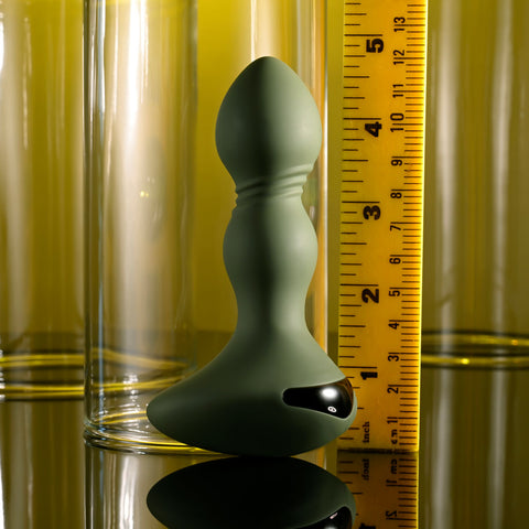 Evolved Lieutenant 12.2 cm USB Rechargeable Vibrating Butt Plug Butt Plugs - Vibrating