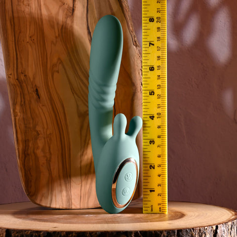 Evolved Thrust Into Ecstasy 21 cm USB Rechargeable Vibrator DONGS Thrusting