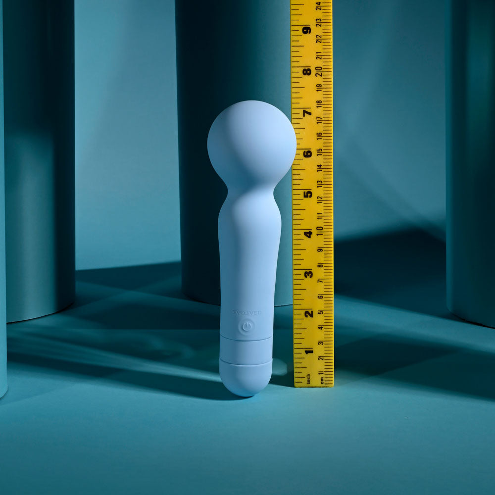 Evolved Iris – USB Rechargeable Waterproof Massage Wand 18.3 cm > Sex Toys > Mini Massagers