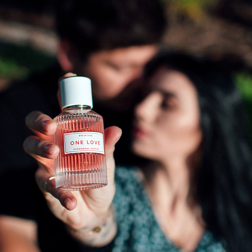 One Love Pheromone Body Spray (50ml) – Attract Him Fragrance for Women > Essentials > Aphrodisiacs