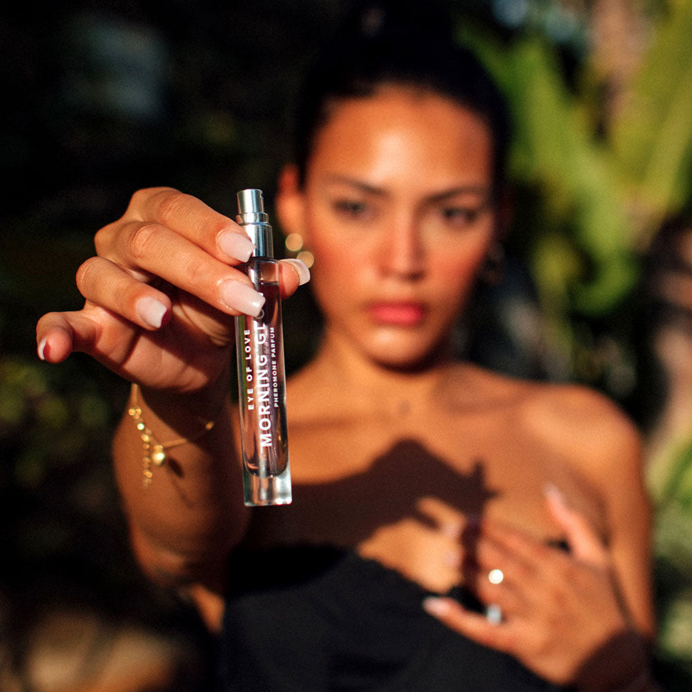 Pheromone Body Spray Morning Glow Attract Him 10ml > Essentials > Aphrodisiacs