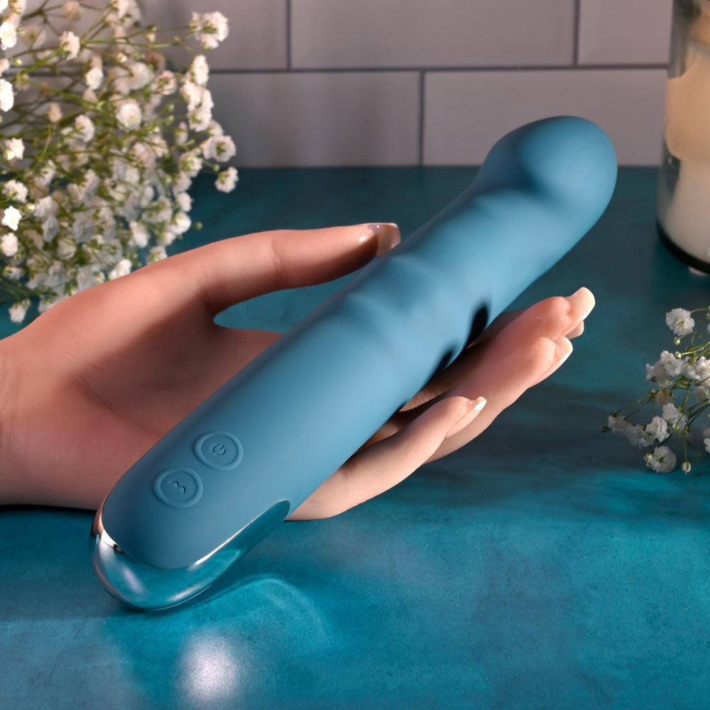 Evolved QUEEN OF ALL TRADES 22.6 cm Vibrator > Vibrators > Standard Vibrators