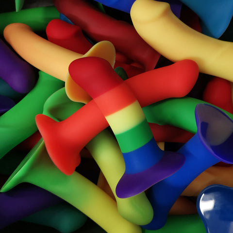 Fun Factory Amor Rainbow 14.6 Centimeter Dildo DONGS