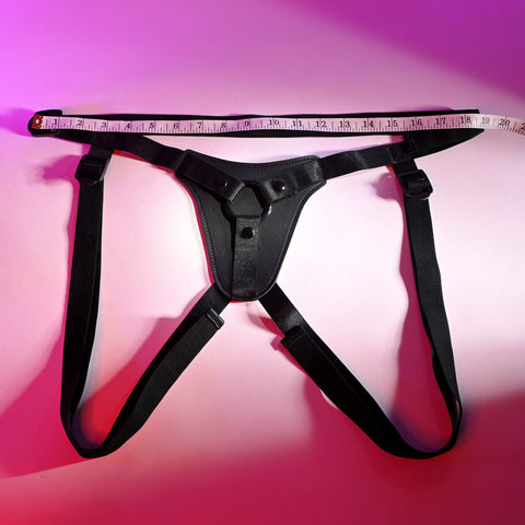 Gender X PLEASURE HARNESS Adjustable Up to 152 cm Waist Bodyforms
