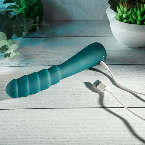 Gender X SCORPION Vibrator 21.2 cm Long Ribbed Design Vibrators
