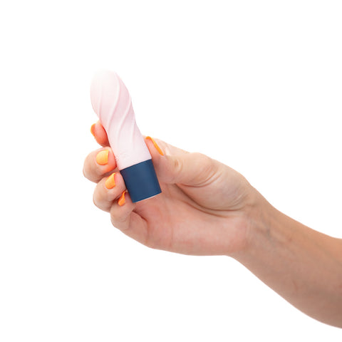 Maia Popp Light 8.9 cm USB Rechargeable Bullet Vibrator BULLETS