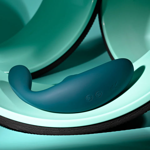 Playboy Pleasure CHARMER 13.7cm USB Rechargeable Vibrator Suction Stimulator
