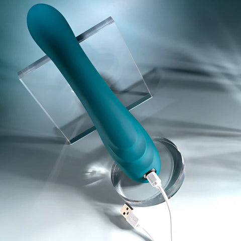 Playboy Pleasure Aurelie 22.7 cm USB Rechargeable Vibrator with Internal Flicker for G-Spot Stimulation Vibrators