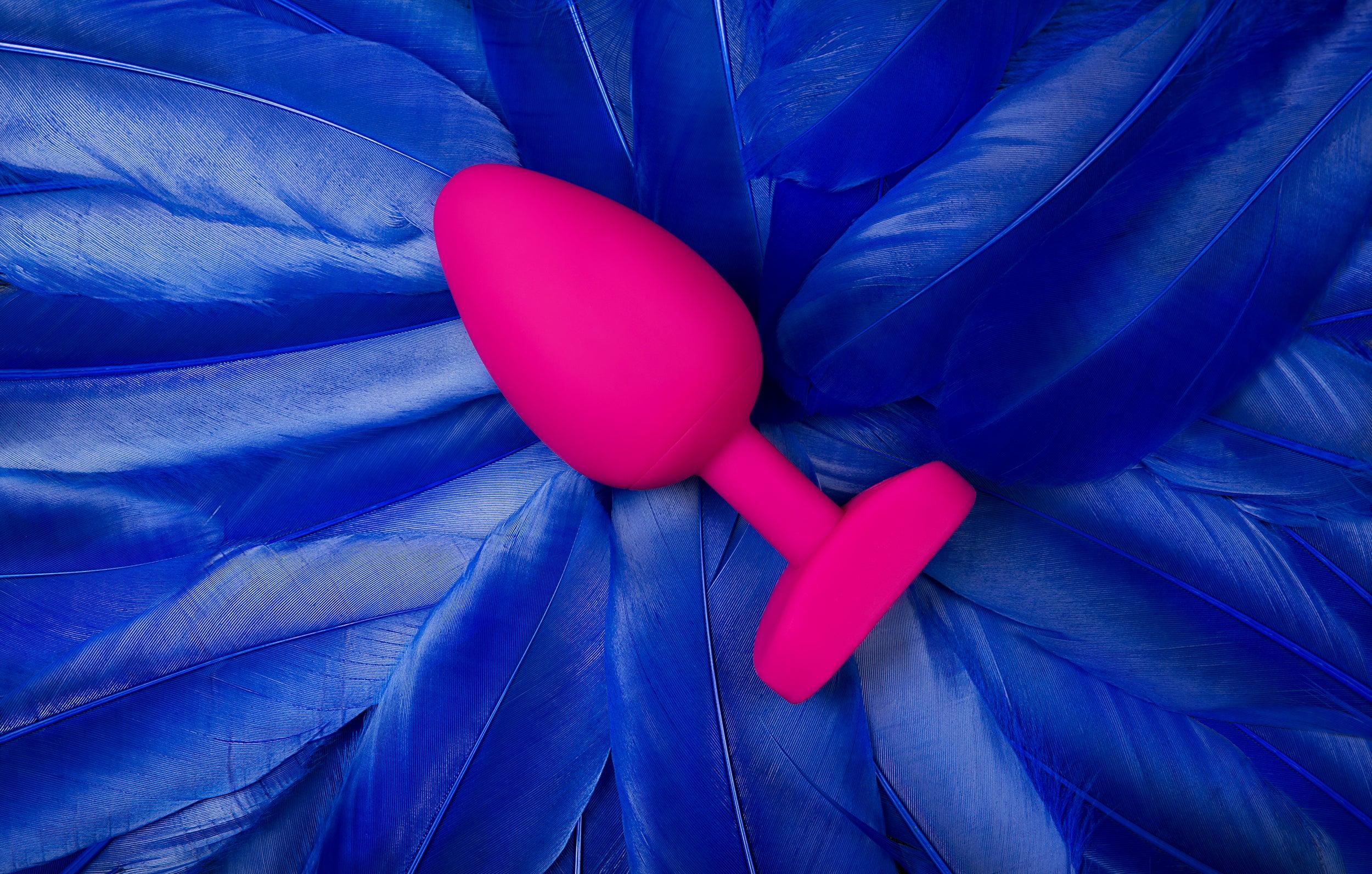 Gplug Large Bioskin Sweet Raspberry 3.9cm for Pleasure Butt Plugs